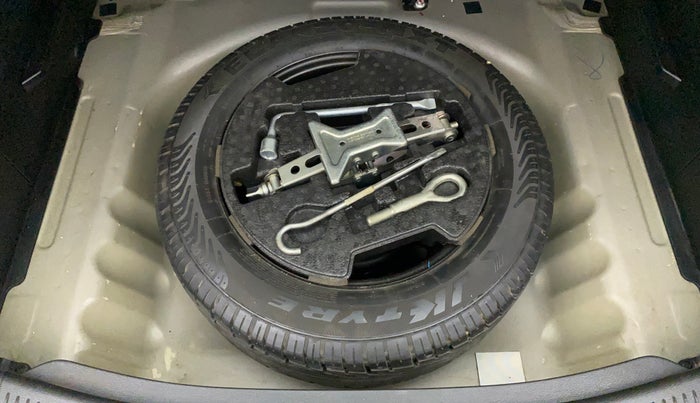 2016 Maruti S Cross ZETA 1.3, Diesel, Manual, 94,006 km, Spare Tyre