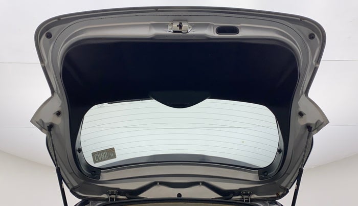 2016 Maruti S Cross ZETA 1.3, Diesel, Manual, 94,006 km, Boot Door Open