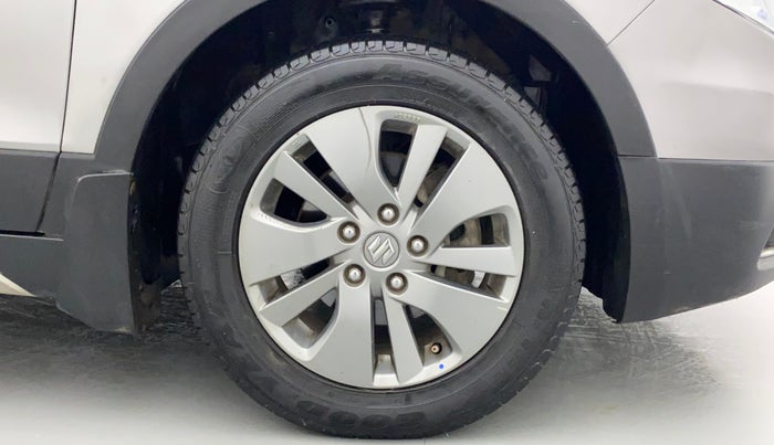 2016 Maruti S Cross ZETA 1.3, Diesel, Manual, 94,006 km, Right Front Wheel