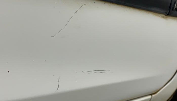 2011 Maruti Ritz VDI, Diesel, Manual, 95,919 km, Driver-side door - Minor scratches