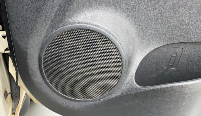 2011 Maruti Ritz VDI, Diesel, Manual, 95,919 km, Infotainment system - Front speakers missing / not working