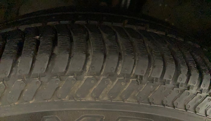 2017 Ford Ecosport TITANIUM + 1.5L PETROL AT, Petrol, Automatic, 22,256 km, Right Rear Tyre Tread