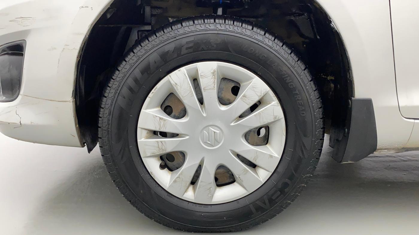 2014 Maruti Swift Dzire VXI, Petrol, Manual, 84,350 km, Left Front Wheel