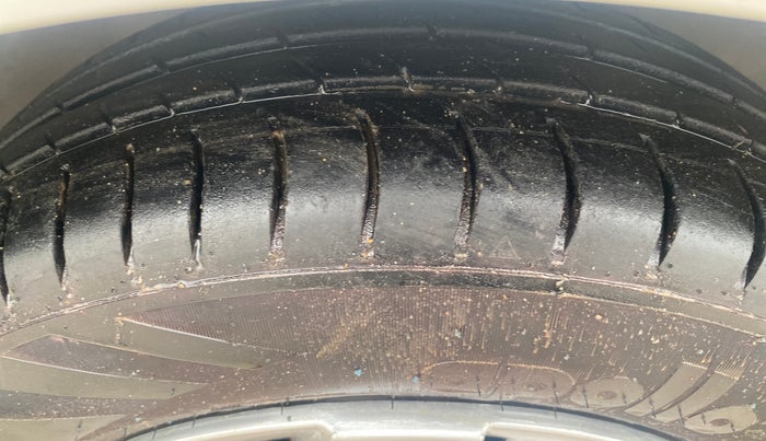 2018 Maruti Celerio VXI, Petrol, Manual, 59,263 km, Right Front Tyre Tread