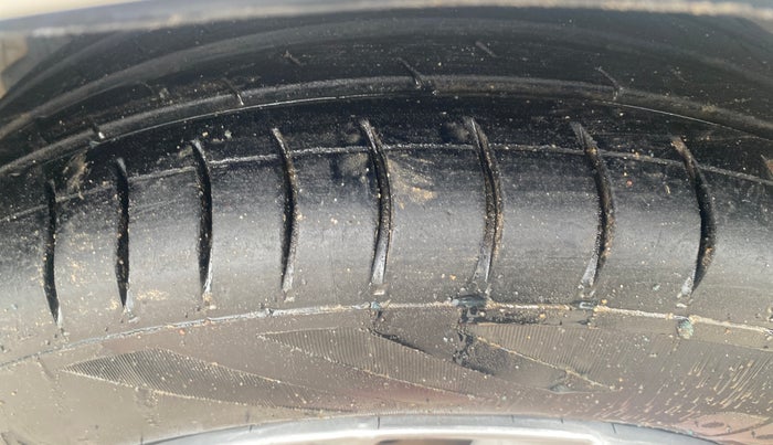 2018 Maruti Celerio VXI, Petrol, Manual, 59,263 km, Left Front Tyre Tread
