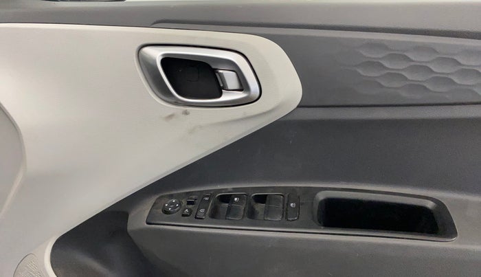 2020 Hyundai GRAND I10 NIOS SPORTZ 1.2 KAPPA VTVT, Petrol, Manual, 42,932 km, Driver Side Door Panels Control