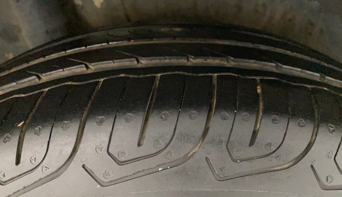 2012 Honda Jazz 1.2L I-VTEC SELECT, Petrol, Manual, 57,521 km, Right Rear Tyre Tread