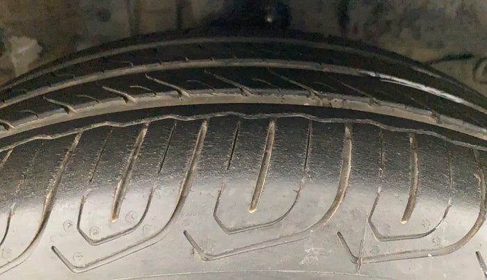 2012 Honda Jazz 1.2L I-VTEC SELECT, Petrol, Manual, 57,521 km, Right Front Tyre Tread