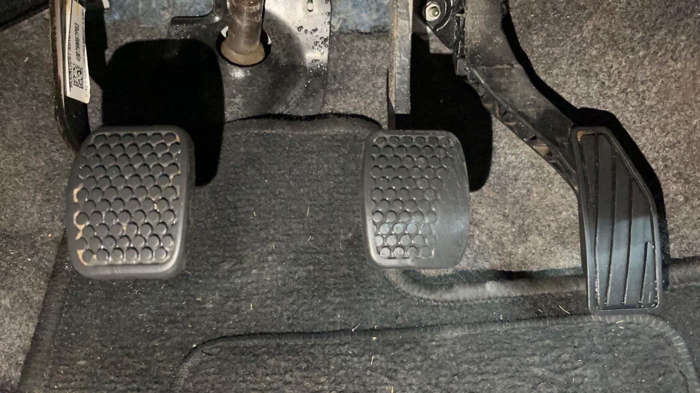 2022 Maruti Alto LXI O, Petrol, Manual, 65,263 km, Pedals