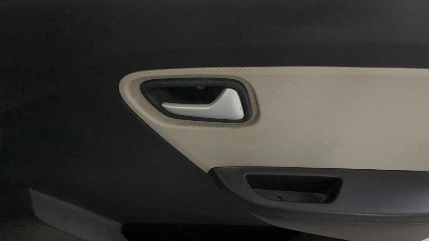 2022 Maruti Alto LXI O, Petrol, Manual, 65,263 km, Driver Side Door Panels Control