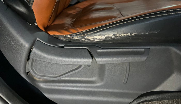 2021 Hyundai GRAND I10 NIOS SPORTZ 1.2 KAPPA VTVT CNG, CNG, Manual, 73,388 km, Driver Side Adjustment Panel