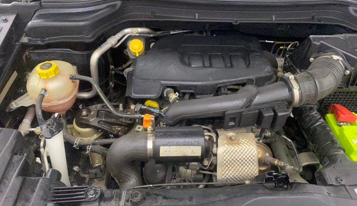 2022 Mahindra XUV300 W8 (O) 1.2 PETROL, Petrol, Manual, 33,154 km, Engine View - Right