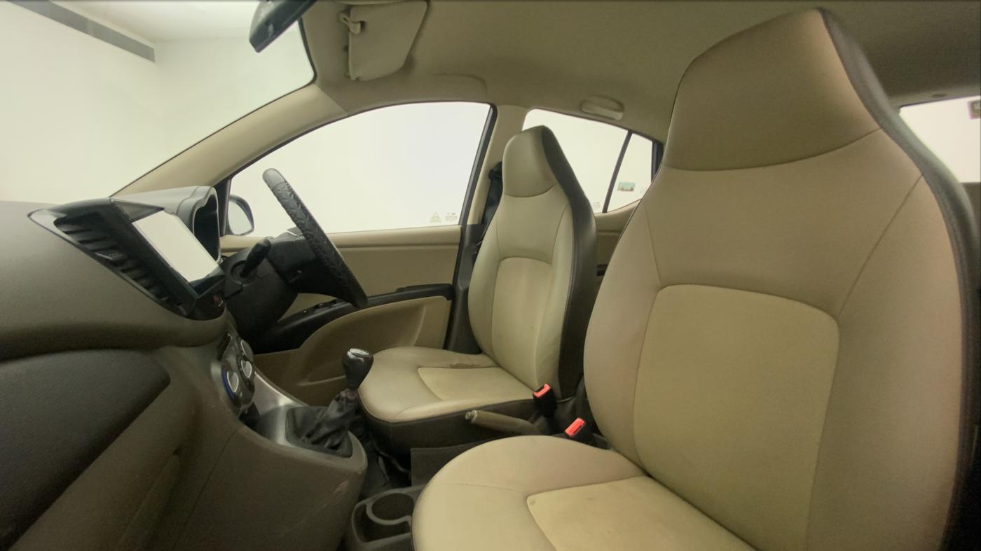 2015 Hyundai i10 SPORTZ 1.1, Petrol, Manual, 54,825 km, Right Side Front Door Cabin