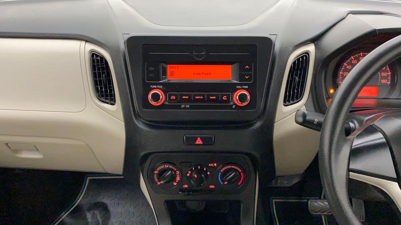 2019 Maruti New Wagon-R VXI 1.0 AMT, Petrol, Automatic, 30,643 km, Air Conditioner
