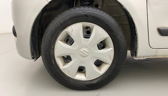 2019 Maruti New Wagon-R VXI 1.0 AMT, Petrol, Automatic, 30,643 km, Left Front Wheel