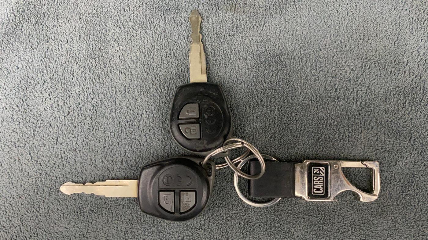 2019 Maruti New Wagon-R VXI 1.0 AMT, Petrol, Automatic, 30,643 km, Key Close Up