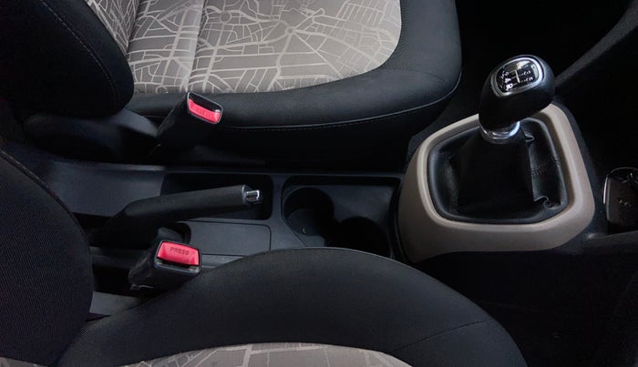 2014 Hyundai Grand i10 SPORTZ 1.2 KAPPA VTVT, Petrol, Manual, 32,024 km, Gear Lever