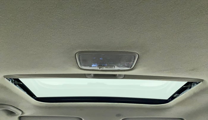 2020 Hyundai VENUE SX 1.0 (O) TURBO, Petrol, Manual, 29,549 km, Moonroof/ Sunroof