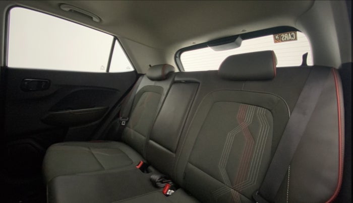 2020 Hyundai VENUE SX 1.0 (O) TURBO, Petrol, Manual, 29,549 km, Right Side Rear Door Cabin