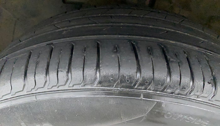 2020 Hyundai VENUE SX 1.0 (O) TURBO, Petrol, Manual, 29,549 km, Left Front Tyre Tread