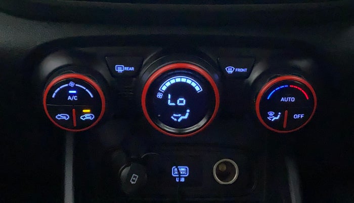 2020 Hyundai VENUE SX 1.0 (O) TURBO, Petrol, Manual, 29,549 km, Automatic Climate Control
