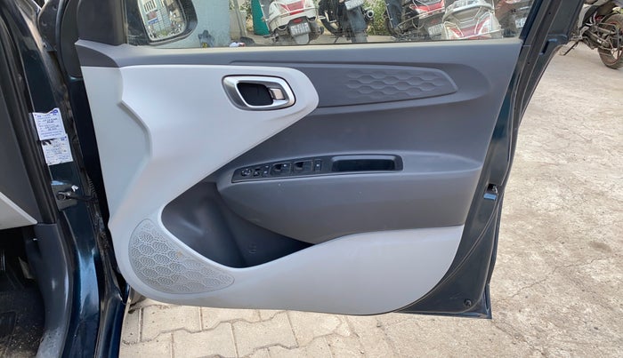 2020 Hyundai GRAND I10 NIOS SPORTZ 1.2 KAPPA VTVT, Petrol, Manual, 7,382 km, Driver Side Door Panels Control