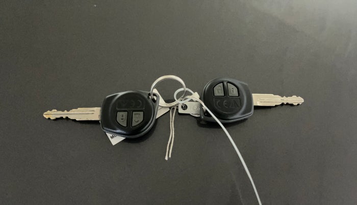 2017 Maruti Baleno DELTA PETROL 1.2, Petrol, Manual, 30,806 km, Key Close Up