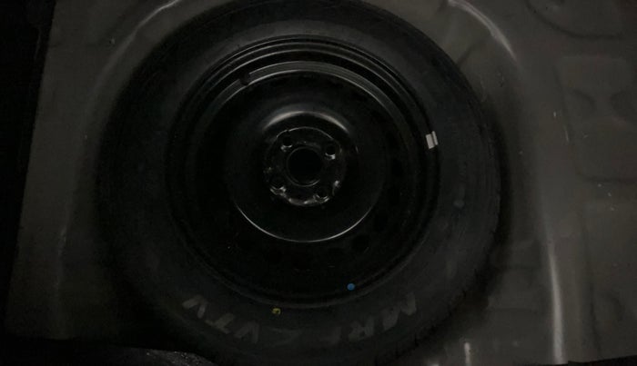 2017 Maruti Baleno DELTA PETROL 1.2, Petrol, Manual, 30,806 km, Spare Tyre