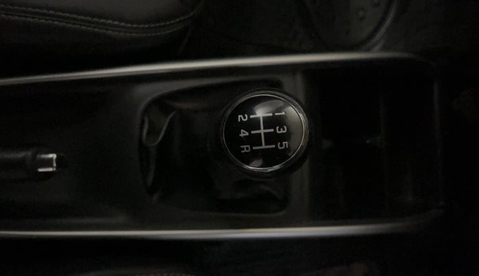 2017 Maruti Baleno DELTA PETROL 1.2, Petrol, Manual, 30,806 km, Gear Lever