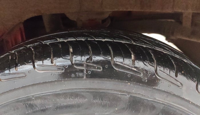 2014 Maruti Alto 800 LXI, Petrol, Manual, 25,209 km, Left Rear Tyre Tread
