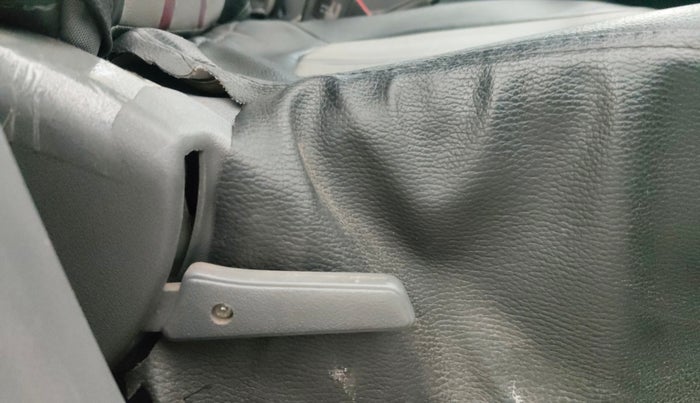 2014 Maruti Alto 800 LXI, Petrol, Manual, 25,209 km, Driver Side Adjustment Panel