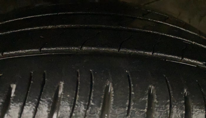 2022 KIA SONET HTX 1.5, Diesel, Manual, 51,907 km, Left Front Tyre Tread