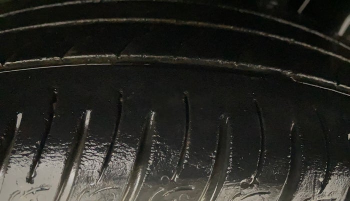 2022 KIA SONET HTX 1.5, Diesel, Manual, 51,907 km, Left Rear Tyre Tread