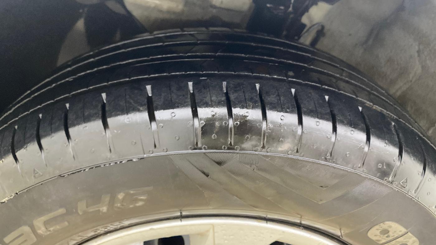 2018 Hyundai Elite i20 MAGNA EXECUTIVE 1.2, Petrol, Manual, 49,116 km, Left Front Tyre Tread