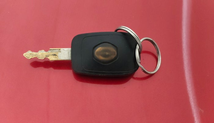 2016 Datsun Redi Go T (O), Petrol, Manual, 69,695 km, Key Close Up