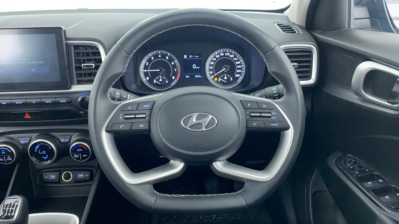 2021 Hyundai VENUE 1.0 turbo GDI IMT SX O, Petrol, Manual, 5,642 km, Steering Wheel Close Up