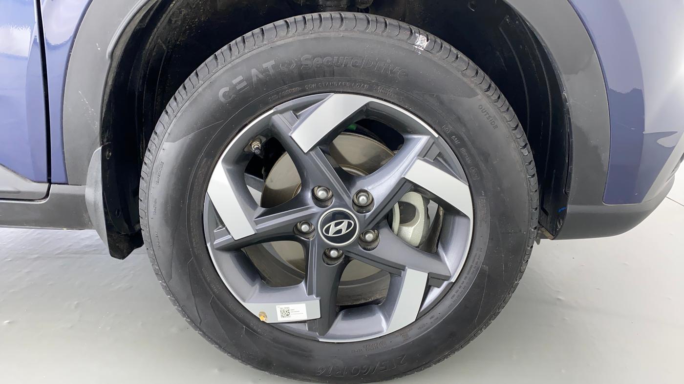 2021 Hyundai VENUE 1.0 turbo GDI IMT SX O, Petrol, Manual, 5,642 km, Right Front Wheel