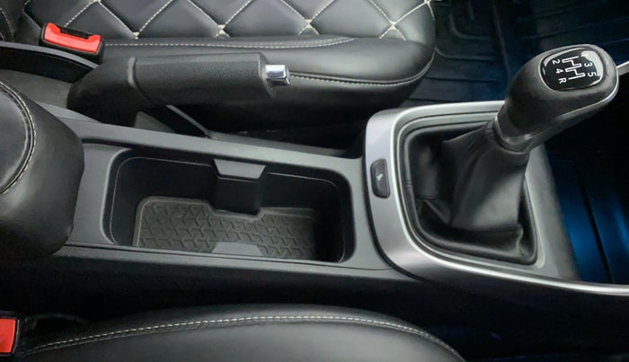 2020 Tata ALTROZ XZ PETROL, Petrol, Manual, 35,835 km, Gear Lever