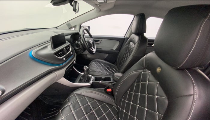 2020 Tata ALTROZ XZ PETROL, Petrol, Manual, 35,835 km, Right Side Front Door Cabin