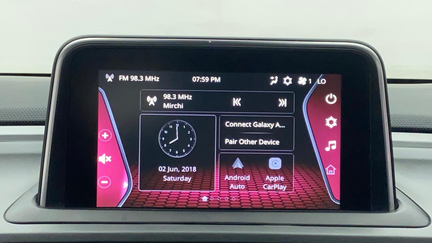 2020 Tata ALTROZ XZ PETROL, Petrol, Manual, 35,835 km, Infotainment System