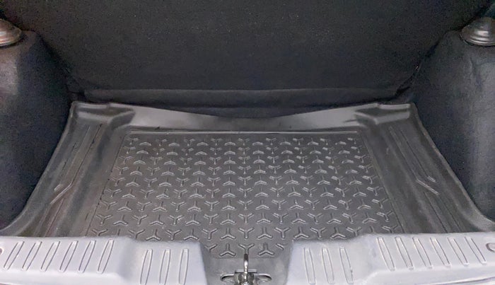 2020 Tata ALTROZ XZ PETROL, Petrol, Manual, 35,835 km, Boot Inside
