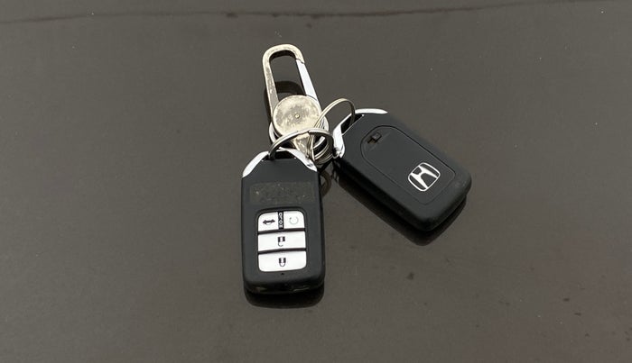 2019 Honda Civic 1.8L I-VTEC ZX CVT, Petrol, Automatic, 91,149 km, Key Close Up