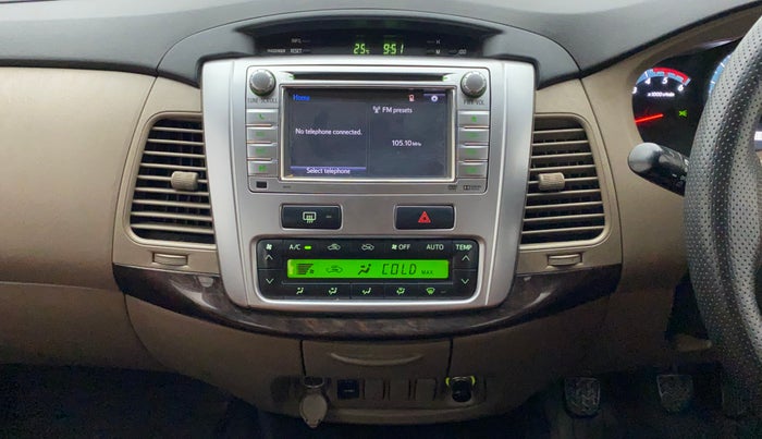 2016 Toyota Innova 2.5 VX 8 STR, Diesel, Manual, 71,386 km, Air Conditioner