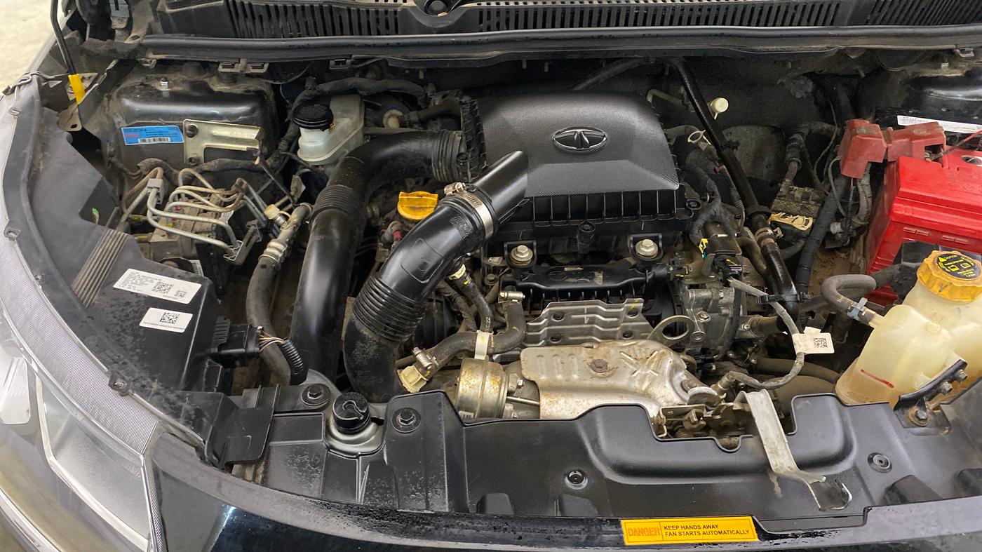 2023 Tata NEXON XM PETROL, Petrol, Manual, 13,857 km, Engine View - Right