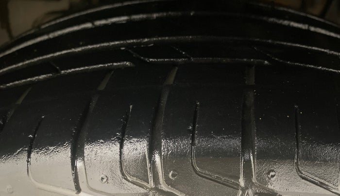 2022 Tata NEXON XZ PLUS (PREMIUM) DIESEL, Diesel, Manual, 80,342 km, Left Front Tyre Tread