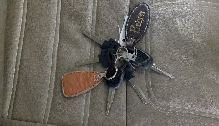 2016 Maruti Alto K10 VXI, Petrol, Manual, 85,333 km, Key Close Up