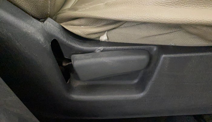 2016 Maruti Alto K10 VXI, Petrol, Manual, 85,333 km, Driver Side Adjustment Panel