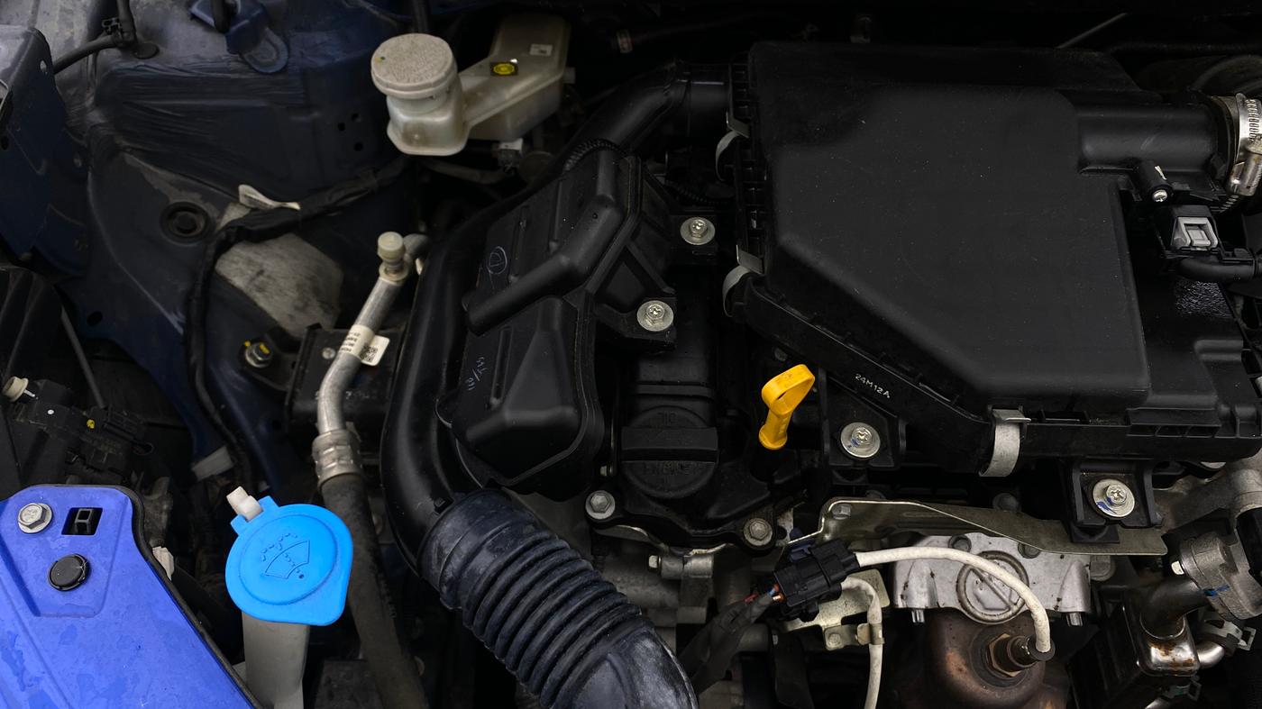 2024 Maruti Swift ZXI PLUS AMT DUAL TONE, Petrol, Automatic, 20,090 km, Engine View - Right