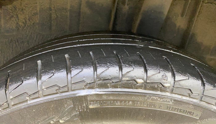 2019 Renault TRIBER RXZ, Petrol, Manual, 56,778 km, Left Rear Tyre Tread