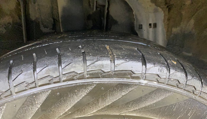 2019 Renault TRIBER RXZ, Petrol, Manual, 56,778 km, Right Rear Tyre Tread